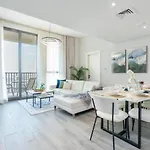 Luxury 2Br Stay City Views In Midtown Dubai By Vibel
