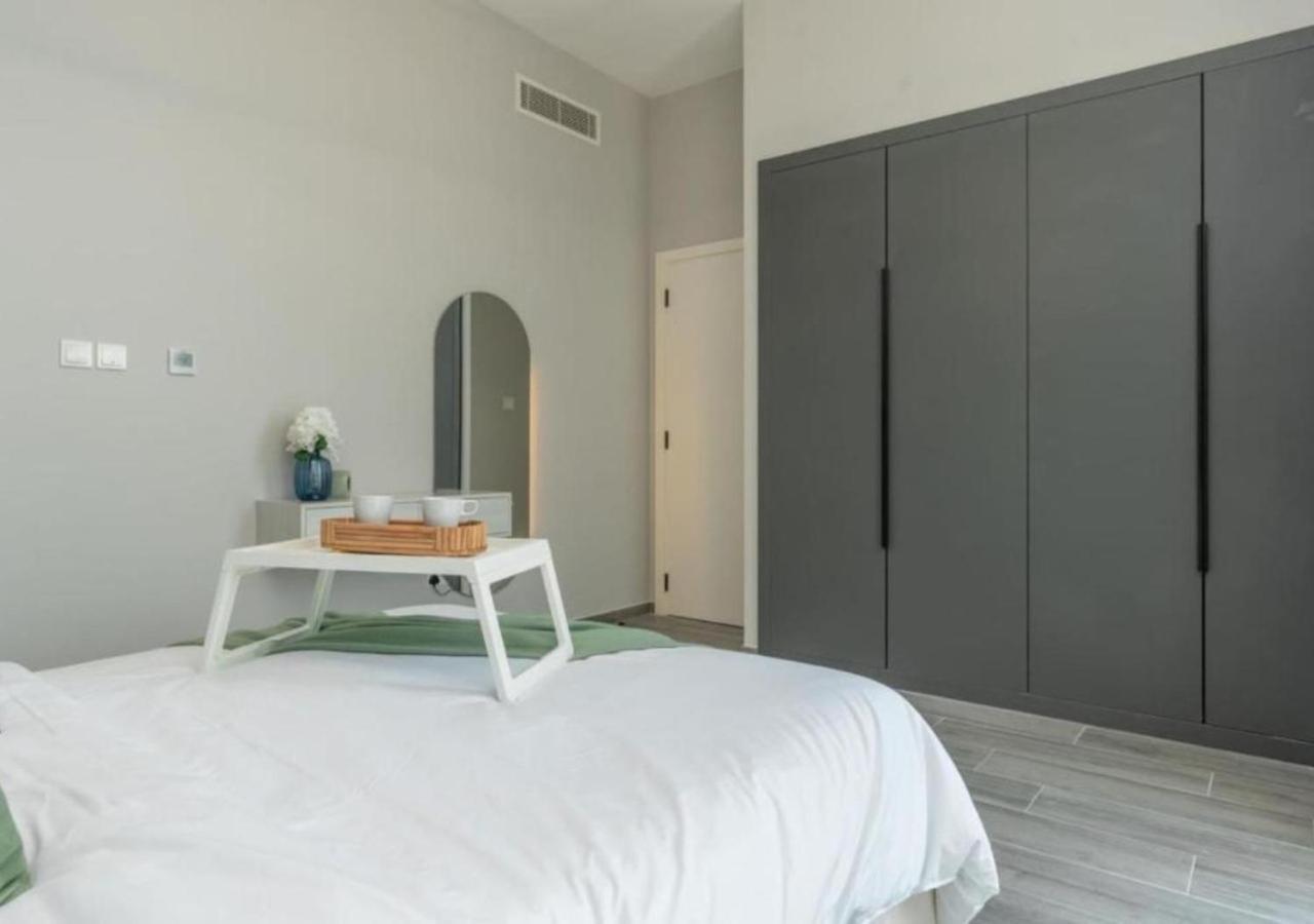 Apartment Luxury 2br Views In Midtown By Vibel *